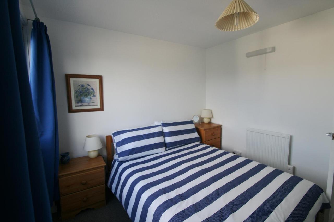 Freshwater Bay Holiday Cottages Pembroke Bagian luar foto