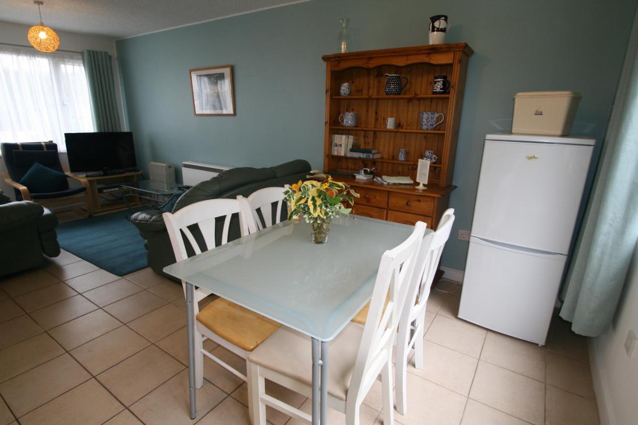 Freshwater Bay Holiday Cottages Pembroke Bagian luar foto