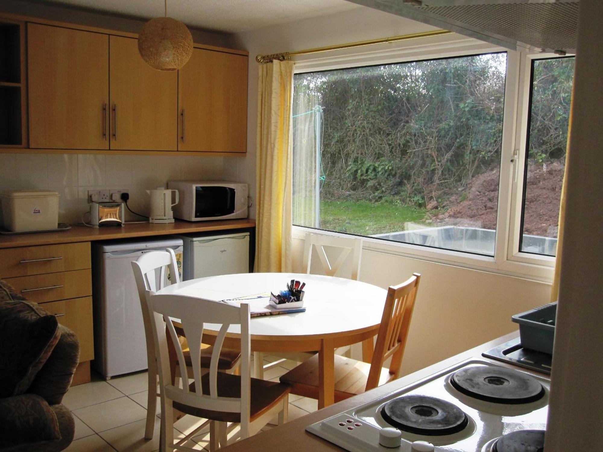Freshwater Bay Holiday Cottages Pembroke Ruang foto