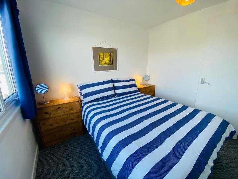 Freshwater Bay Holiday Cottages Pembroke Bagian luar foto